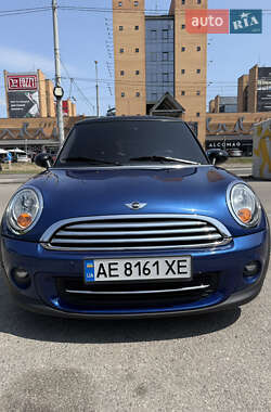 Хэтчбек MINI Cooper 2012 в 