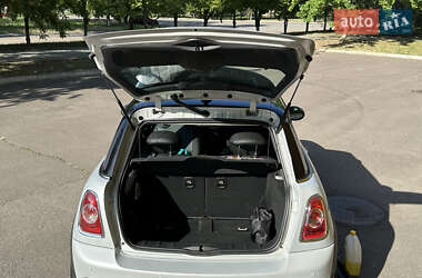 Хэтчбек MINI Cooper 2012 в 