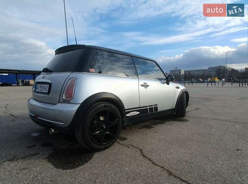 Хэтчбек MINI Cooper 2004 в Одессе