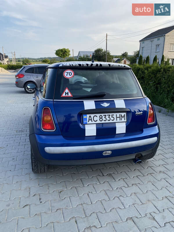 Хетчбек MINI Cooper 2002 в Винниках