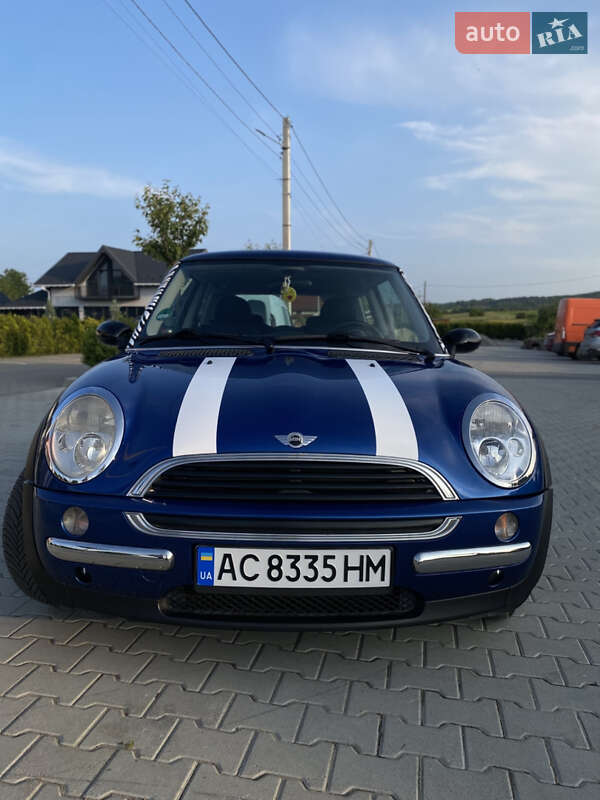 Хетчбек MINI Cooper 2002 в Винниках