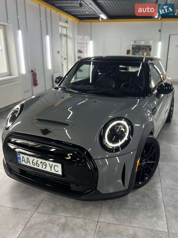 Хэтчбек MINI Cooper 2022 в 