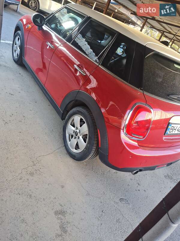 Хетчбек MINI Cooper 2015 в Одесі фото 10 Хетчбек MINI Cooper 2015 в Одесі