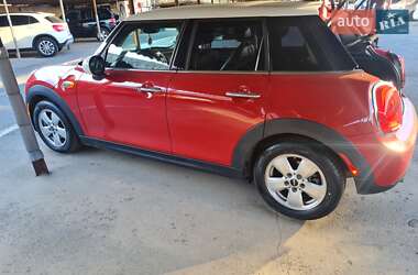 Хэтчбек MINI Cooper 2015 в 