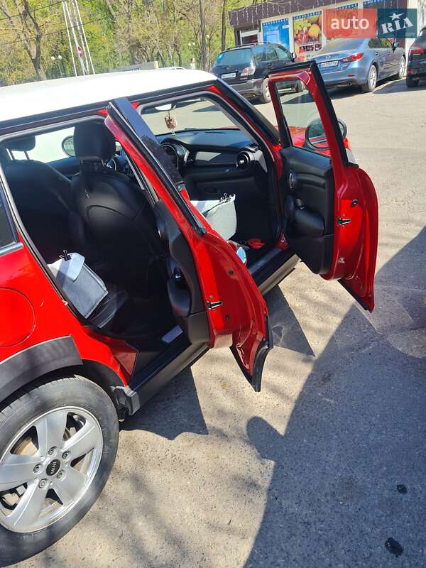 Хетчбек MINI Cooper 2015 в Одесі