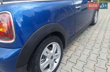 Хэтчбек MINI Cooper 2009 в 