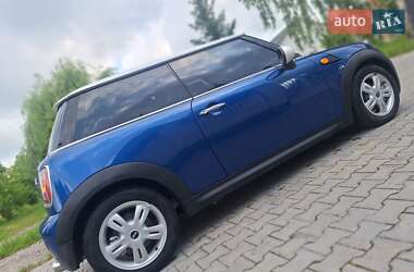 Хэтчбек MINI Cooper 2009 в 