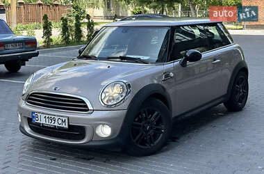 Хэтчбек MINI Cooper 2012 в 