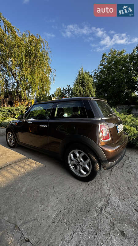Хэтчбек MINI Cooper 2011 в Одессе