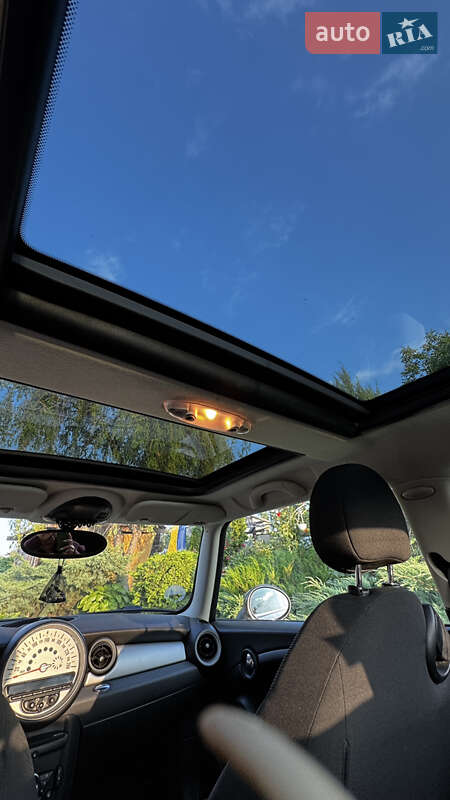 Хэтчбек MINI Cooper 2011 в Одессе