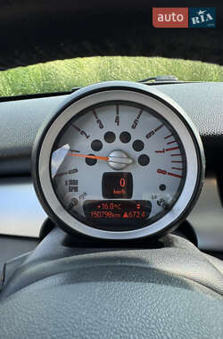 Хэтчбек MINI Cooper 2009 в 