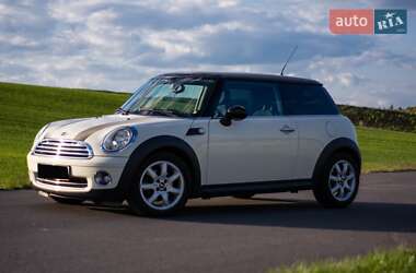 Хэтчбек MINI Cooper 2008 в 