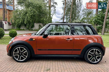 Хэтчбек MINI Cooper 2011 в 