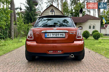 Хэтчбек MINI Cooper 2011 в 