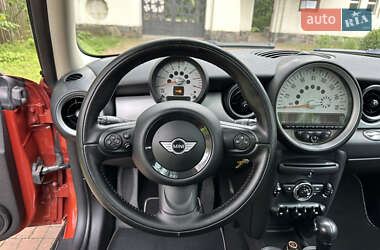 Хэтчбек MINI Cooper 2011 в 