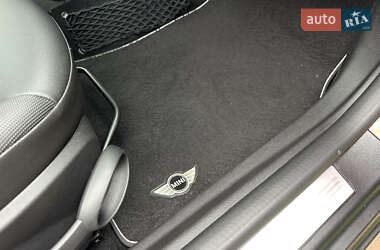 Хэтчбек MINI Cooper 2011 в 
