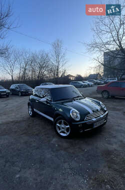 Хэтчбек MINI Cooper 2005 в 