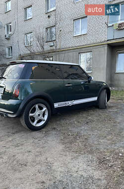 Хэтчбек MINI Cooper 2005 в 