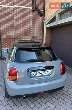 Хэтчбек MINI Cooper 2021 в 