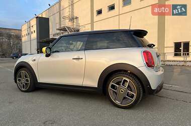 Хэтчбек MINI Cooper 2019 в 