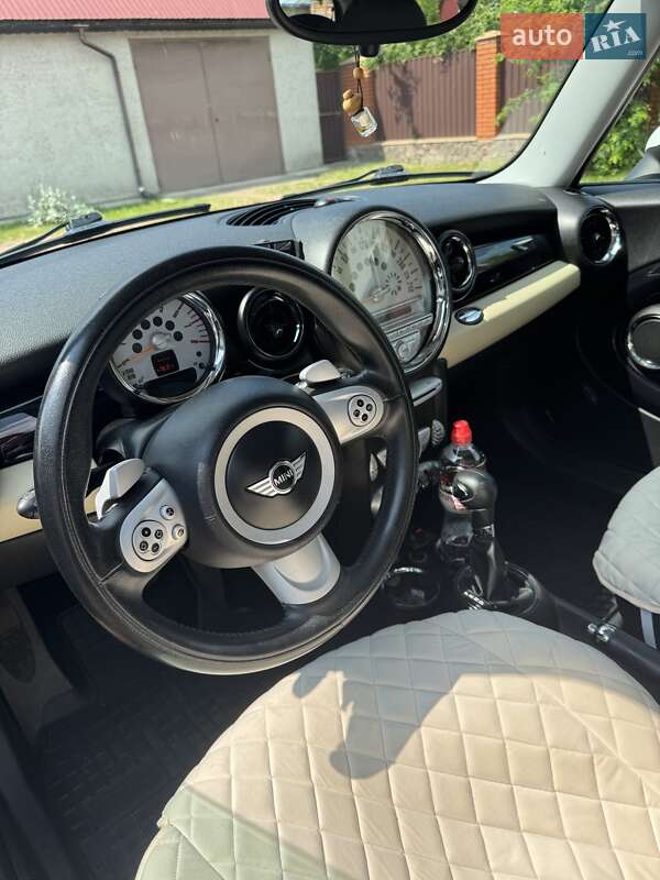 Хэтчбек MINI Cooper 2008 в Ровно
