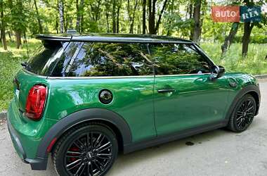 Хетчбек MINI Cooper 2022 в 