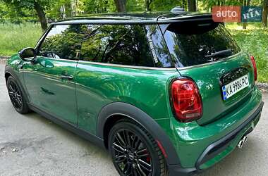 Хетчбек MINI Cooper 2022 в 