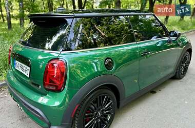 Хетчбек MINI Cooper 2022 в 