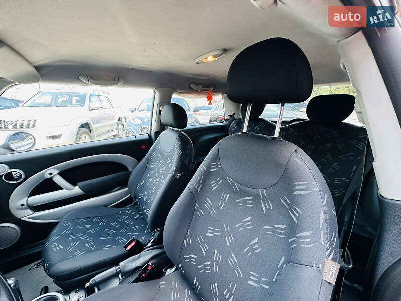Хэтчбек MINI Cooper 2004 в Харькове