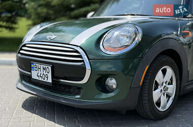 Хэтчбек MINI Cooper 2015 в 