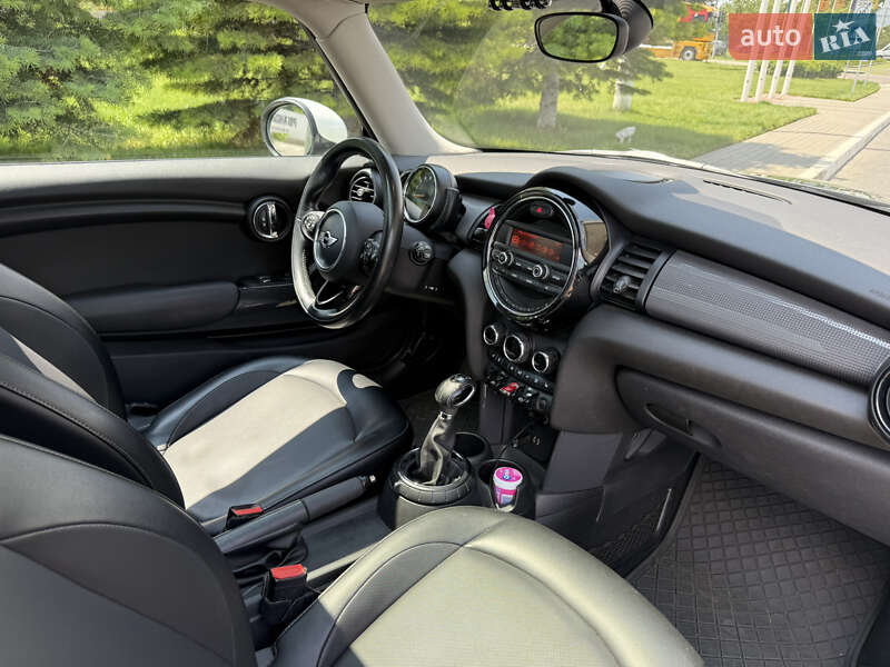 Хэтчбек MINI Cooper 2015 в Одессе