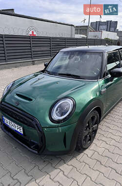 Хэтчбек MINI Cooper 2021 в 