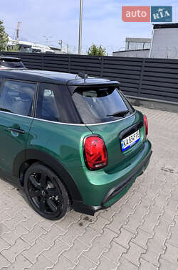 Хэтчбек MINI Cooper 2021 в 