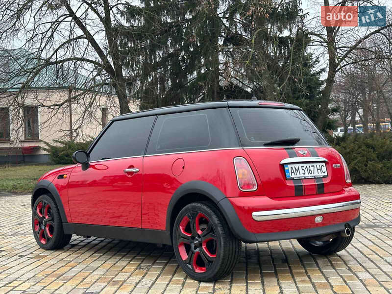 Хэтчбек MINI Cooper 2003 в Белой Церкви