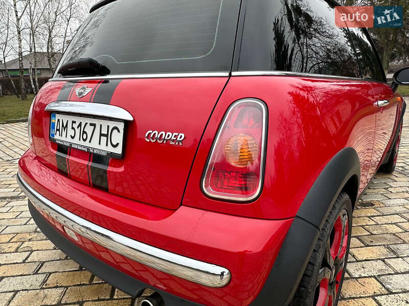 Хэтчбек MINI Cooper 2003 в Белой Церкви