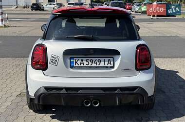 Хэтчбек MINI Cooper 2021 в 