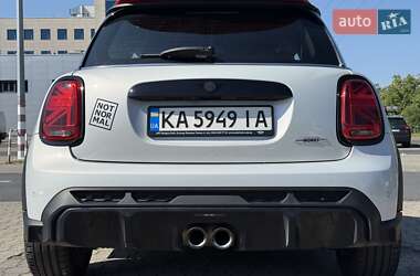 Хэтчбек MINI Cooper 2021 в 