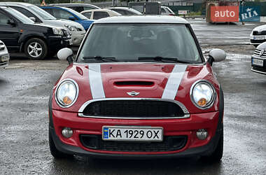 Хэтчбек MINI Cooper 2011 в 