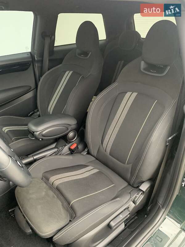 Хэтчбек MINI Cooper 2021 в Львове