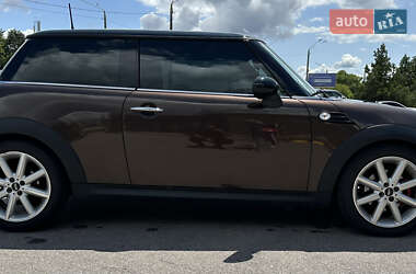 Хэтчбек MINI Cooper 2011 в 