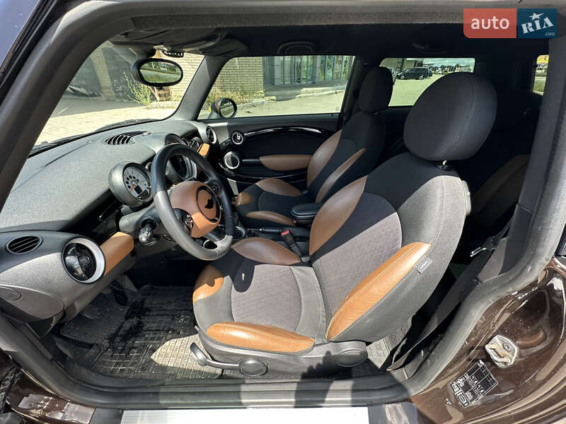 Хэтчбек MINI Cooper 2011 в Днепре
