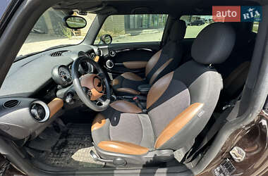 Хэтчбек MINI Cooper 2011 в 
