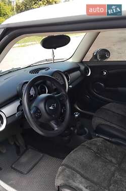 Хэтчбек MINI Cooper 2013 в 