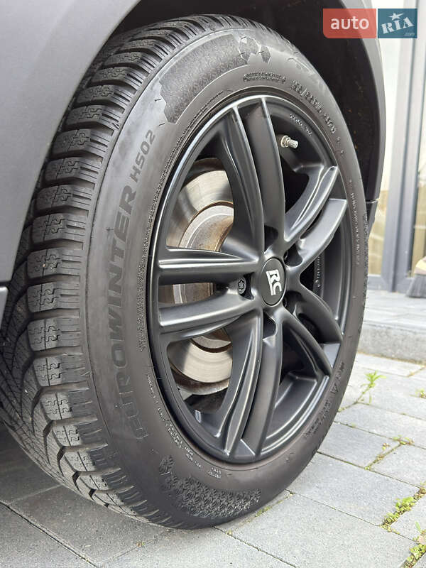 Хэтчбек MINI Cooper 2023 в Черновцах