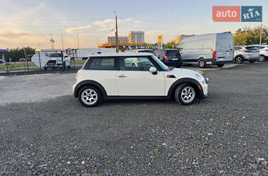 Хэтчбек MINI Cooper 2012 в 