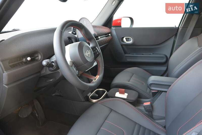 Хэтчбек MINI Cooper 2024 в Киеве
