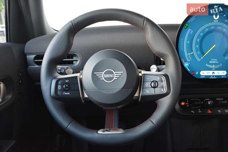 Хэтчбек MINI Cooper 2024 в Киеве