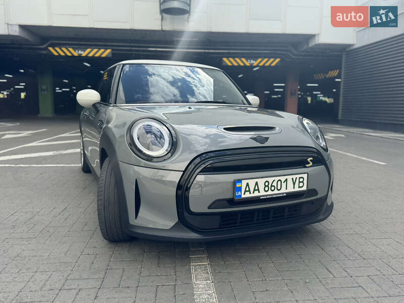 Хэтчбек MINI Cooper 2021 в Киеве