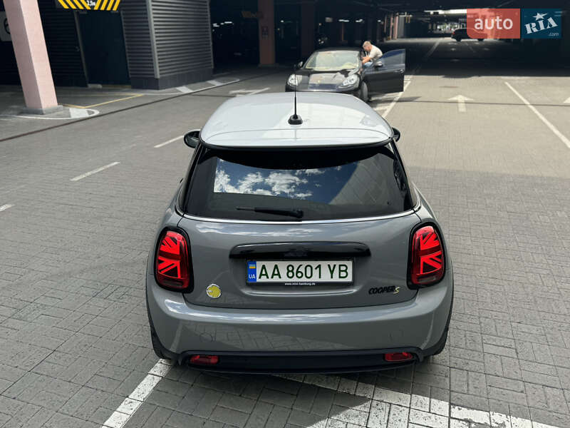 Хэтчбек MINI Cooper 2021 в Киеве