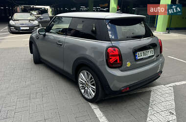 Хэтчбек MINI Cooper 2021 в 